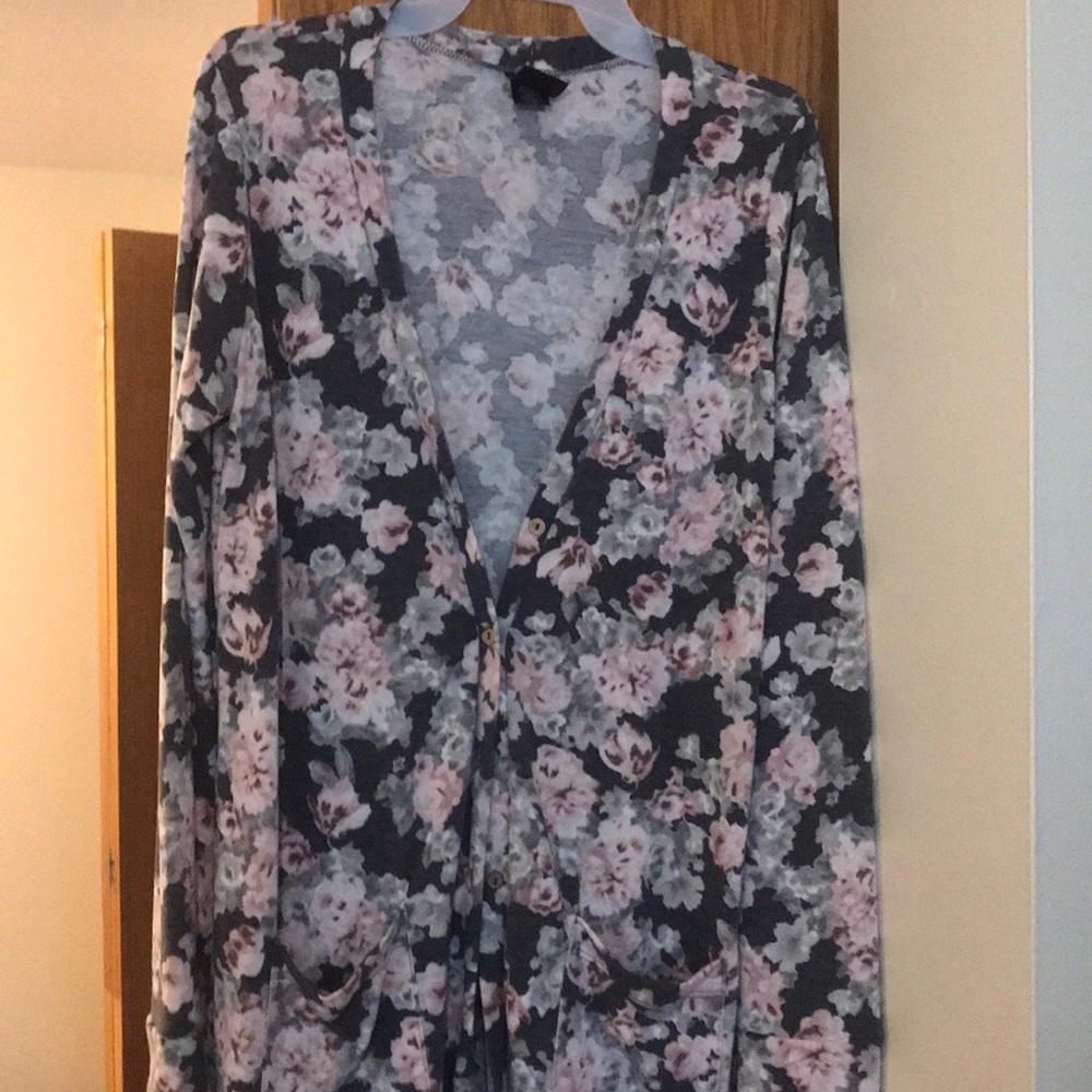 A&D Essential Cardi